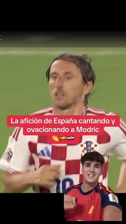 LA AFICIÓN DEL PIZJUÁN OVACIONA A MODRIC